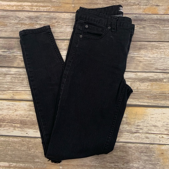 Free People Black Ripped Knee Skinny Jeans - Picture 5 of 7
